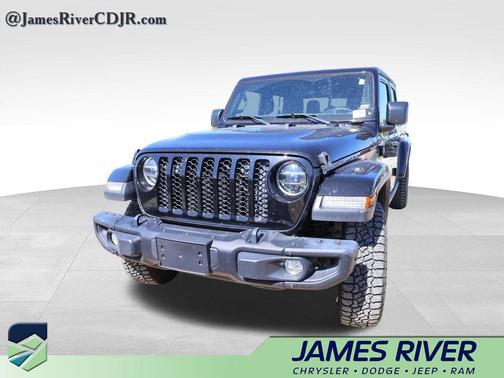 Black Clearcoat 2021 Jeep Gladiator Sport