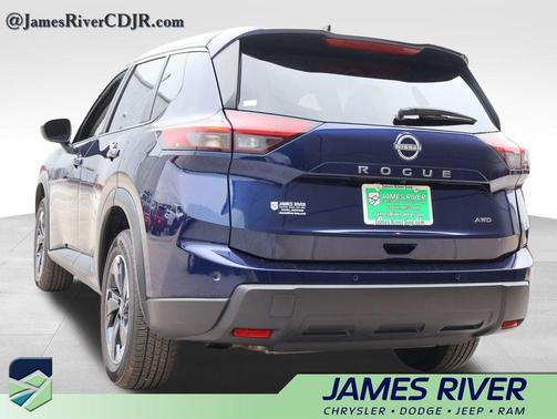 Deep Ocean Blue 2025 Nissan Rogue SV