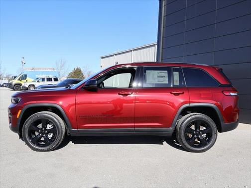 2025 Jeep Grand Cherokee Altitude