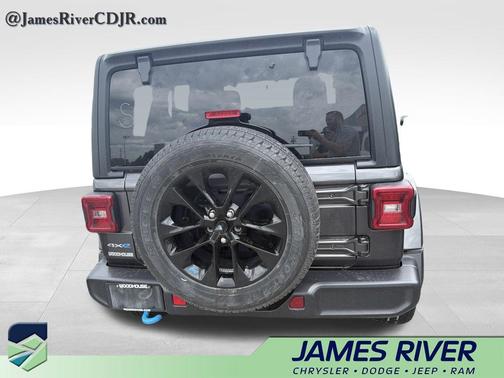 Granite Crystal Metallic Clearcoat 2023 Jeep Wrangler 4xe Sahara