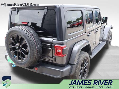 Granite Crystal Metallic Clearcoat 2023 Jeep Wrangler 4xe Sahara