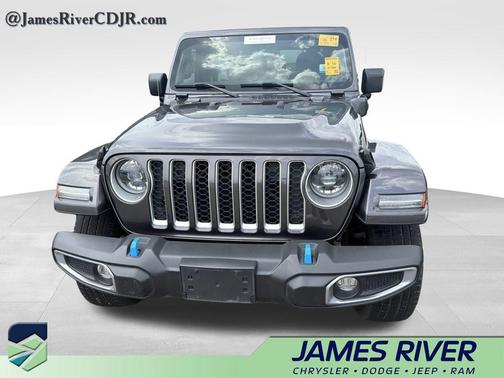 Granite Crystal Metallic Clearcoat 2023 Jeep Wrangler 4xe Sahara