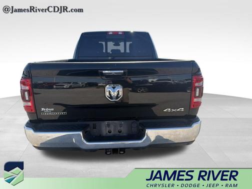Diamond Black Crystal Pearlcoat 2019 RAM 2500 Big Horn Crew Cab 4x4 6'4' Box