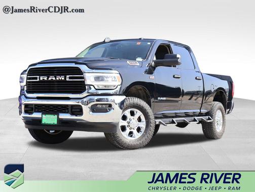 Diamond Black Crystal Pearlcoat 2019 RAM 2500 Big Horn Crew Cab 4x4 6'4' Box
