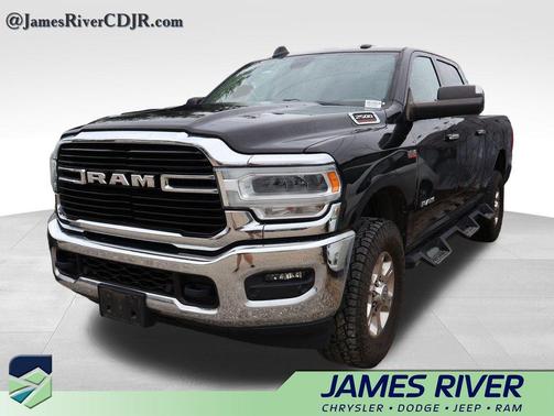 Diamond Black Crystal Pearlcoat 2019 RAM 2500 Big Horn Crew Cab 4x4 6'4' Box