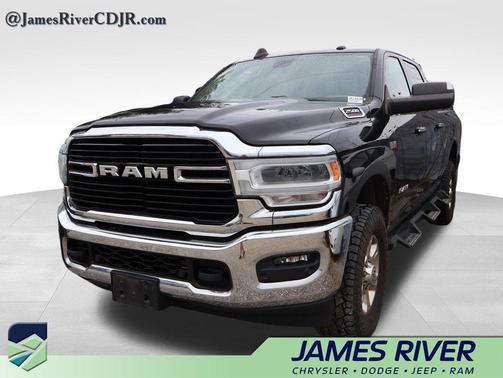 Diamond Black Crystal Pearlcoat 2019 RAM 2500 Big Horn Crew Cab 4x4 6'4' Box