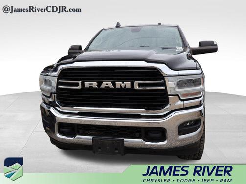 Diamond Black Crystal Pearlcoat 2019 RAM 2500 Big Horn Crew Cab 4x4 6'4' Box