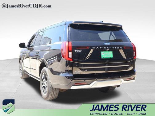 Black Metallic 2025 Ford Expedition Max Platinum