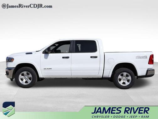 Bright White Clearcoat 2025 RAM 1500 Big Horn/Lone Star
