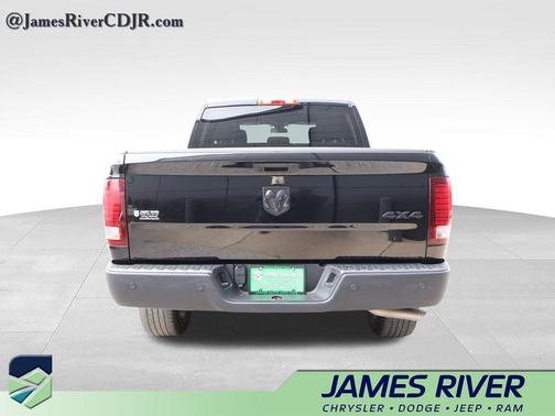 Diamond Black Crystal Pearlcoat 2024 RAM 1500 Classic Warlock Crew Cab 4x4 5'7' Box