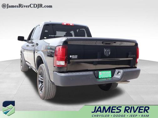 Diamond Black Crystal Pearlcoat 2024 RAM 1500 Classic Warlock Crew Cab 4x4 5'7' Box