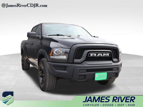 Diamond Black Crystal Pearlcoat 2024 RAM 1500 Classic Warlock Crew Cab 4x4 5'7' Box