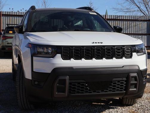 2026 Jeep Cherokee Overland