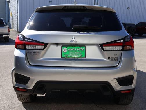 2024 Mitsubishi Outlander Sport SE