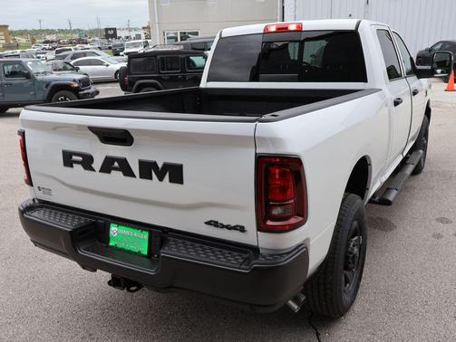 Bright White Clearcoat 2026 RAM 3500 Tradesman Crew Cab 4x4 6'4' Box