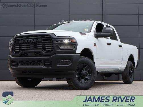 Bright White Clearcoat 2026 RAM 3500 Tradesman Crew Cab 4x4 6'4' Box