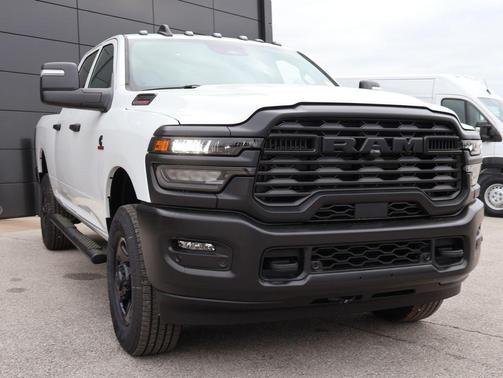 Bright White Clearcoat 2026 RAM 3500 Tradesman Crew Cab 4x4 6'4' Box