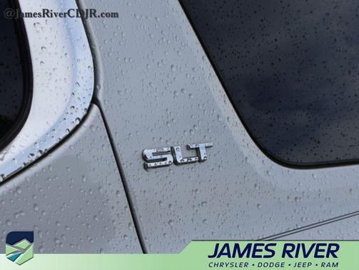 Quicksilver Metallic 2019 GMC Acadia SLT-1