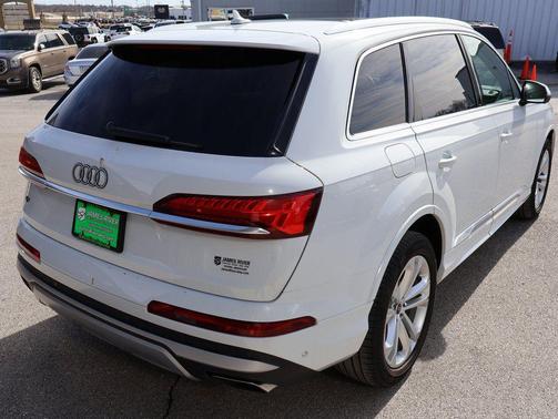 2025 Audi Q7 55 Premium Plus