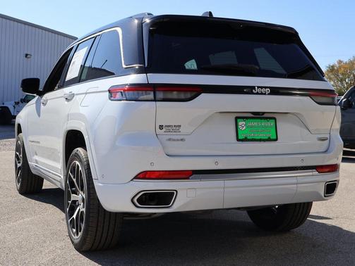 2024 Jeep Grand Cherokee Summit