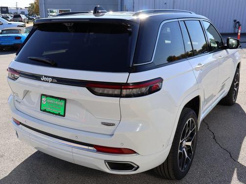 2024 Jeep Grand Cherokee Summit