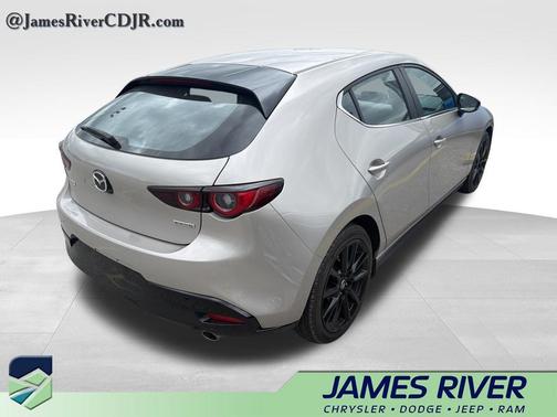 Quartz Metallic 2024 Mazda Mazda3 2.5 S Select Sport