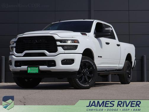 Bright White Clearcoat 2026 RAM 2500 Big Horn Crew Cab 4x4 6'4' Box