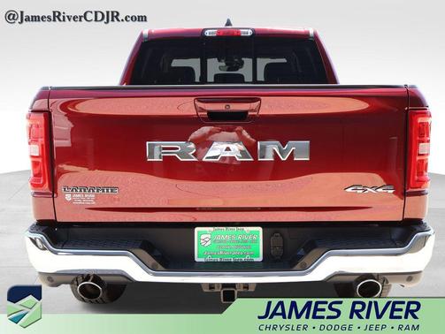 Delmonico Red Pearlcoat 2026 RAM 1500 Laramie