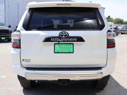 2024 Toyota 4Runner TRD Off Road