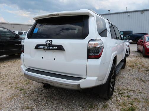2024 Toyota 4Runner TRD Off Road