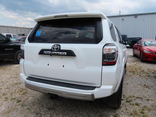 2024 Toyota 4Runner TRD Off Road
