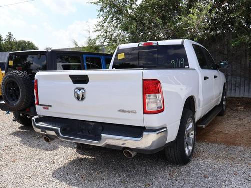 Bright White Clearcoat 2023 RAM 1500 Big Horn/Lone Star