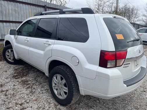 2011 Mitsubishi Endeavor LS
