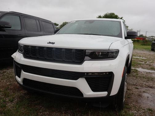 Bright White Clearcoat 2026 Jeep Grand Cherokee L Limited