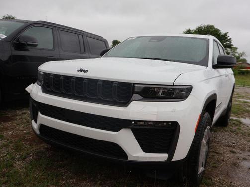 Bright White Clearcoat 2026 Jeep Grand Cherokee L Limited