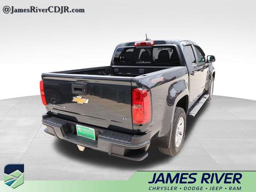 Graphite Metallic 2018 Chevrolet Colorado LT