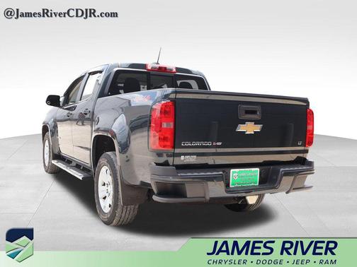 Graphite Metallic 2018 Chevrolet Colorado LT
