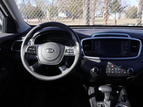2020 Kia Sorento L