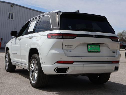 2022 Jeep Grand Cherokee 4xe Summit