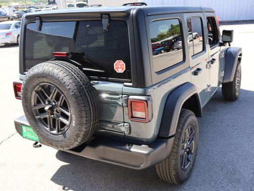 Anvil Clearcoat 2026 Jeep Wrangler Sport
