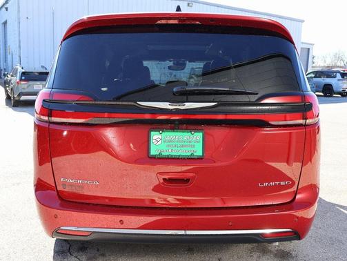 2026 Chrysler Pacifica Limited