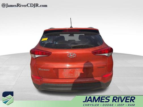 Sedona Sunset 2017 Hyundai TUCSON SE