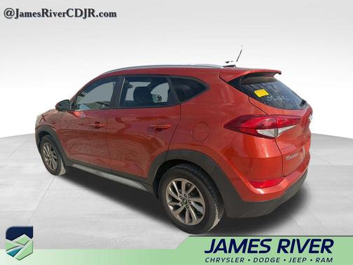 Sedona Sunset 2017 Hyundai TUCSON SE