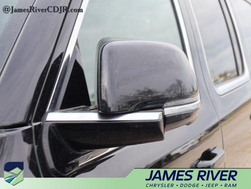 Diamond Black Crystal Pearlcoat 2024 Jeep Grand Wagoneer L 4x4