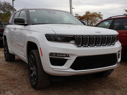 2025 Jeep Grand Cherokee Summit