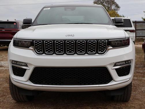 2025 Jeep Grand Cherokee Summit