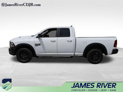 Bright White Clearcoat 2022 RAM 1500 Classic Warlock Quad Cab 4x4 6'4' Box