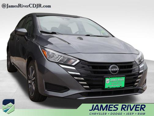 Gun Metallic 2023 Nissan Versa 1.6 SV