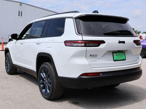 Bright White Clearcoat 2026 Jeep Grand Cherokee Limited