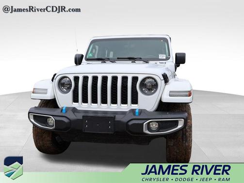 Bright White Clearcoat 2023 Jeep Wrangler 4xe Sahara